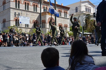 Με όπλο το κοινωνικό μέρισμα στην κρίσιμη ψηφοφορία