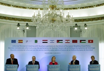 Με το βλέμμα στην Ελλάδα η Ευρωπαϊκή Ένωση