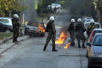 Σύγκρουση σε κάθε επίπεδο