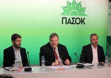 ΕΠΙΘΕΣΗ ΕΠΙΒΙΩΣΗΣ ΤΟΥ ΠΑΣΟΚ ΑΠΟ ΤΟΝ ΕΥΑΓΓΕΛΟ ΒΕΝΙΖΕΛΟ