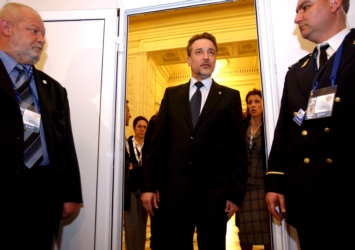 «Το όνομα μας δόθηκε από τον Θεό»…