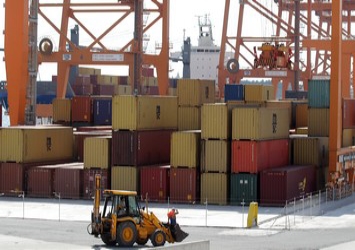 Μείωση 1,8% στο εμπορικό ισοζύγιο τον Νοέμβριο