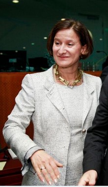 «ΠΟΡΤΑ ΑΧΥΡΩΝΑ» Η ΕΛΛΑΔΑ ΓΙΑ ΤΟΥΣ ΜΕΤΑΝΑΣΤΕΣ