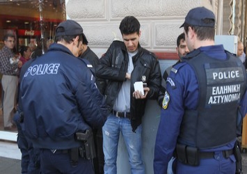 Στις χώρες τους περισσότεροι από 1.000 αλλοδαποί το Δεκέμβριο