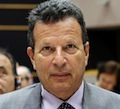 H κυβερνητική αδράνεια στο προσφυγικό μπορεί να ενισχύσει το σενάριο Grexit