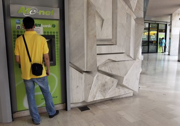 Σε 12 μηνιαίες άτοκες δόσεις και με της κάρτες της Αγροτικής