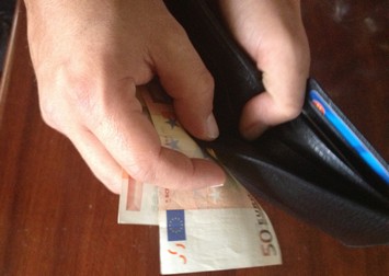 Αυξήθηκαν τον Νοέμβριο οι καταθέσεις στις ελληνικές τράπεζες