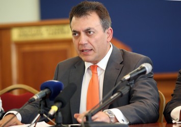Πλησιάζουν τα 3 εκ οι συνταξιούχοι, 4,5 εκ οι συντάξεις (κύριες και επικουρικές)