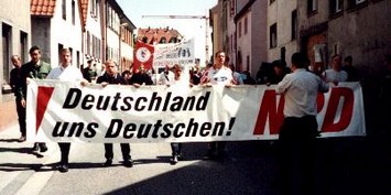 Εκτός νόμου οι ακροδεξιοί